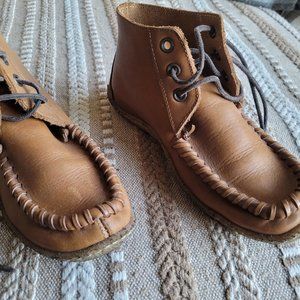 Punto Pigro Leather Crepe Booties 37 (7 US)